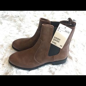 Brown Chelsea boots | size 6 | H&M | New with tag